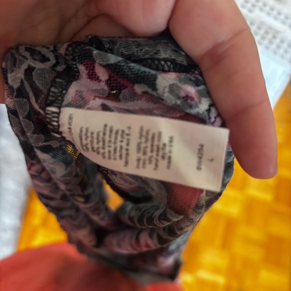 Hanky Panky floral stretchy tank top - Picture 3 of 3